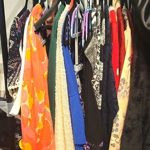 Women's mystery box six items inventory reseller box NWOT NWT Gently worn EUC